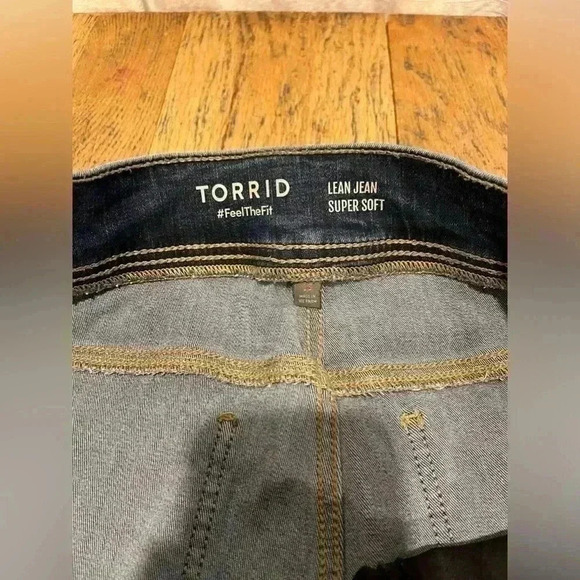 💙TORRID blue jegging size  1S = 1x short💙 - Picture 2 of 5